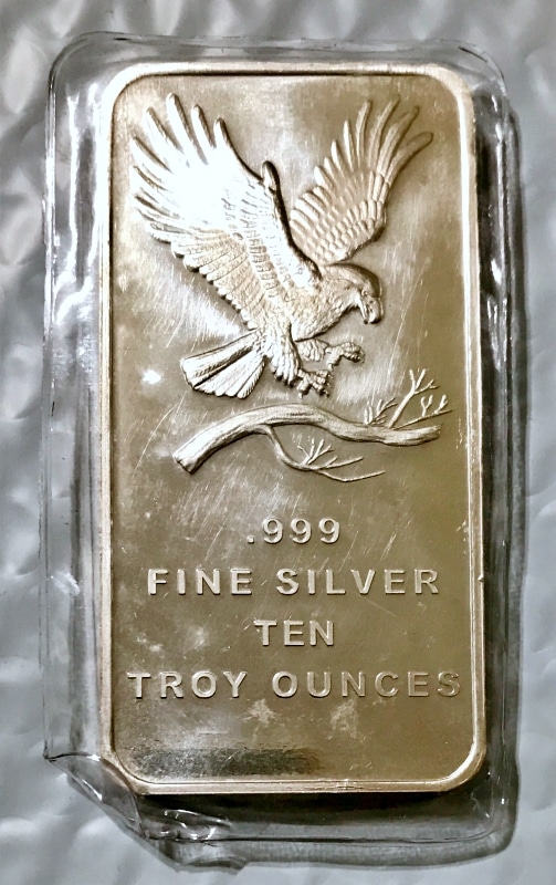 Silvertowne 10 oz .999 Silver Eagle Bar